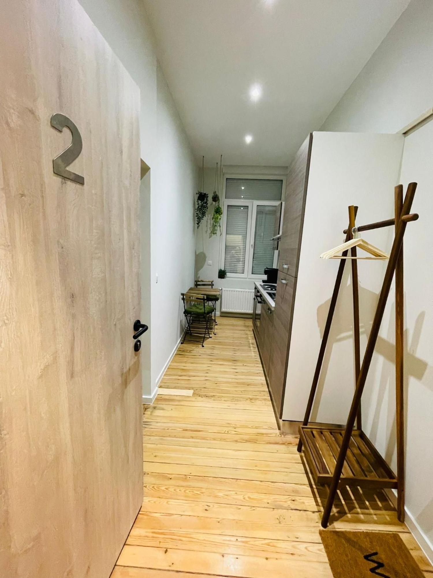 Appartement Exotique Avec Bain Balneo Lüttich Exterior foto
